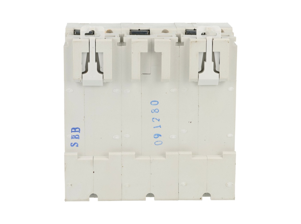 3B80 — INTERRUPTOR MINIATURA 3P 80AMP 440VCA PARA RIEL CURVA B