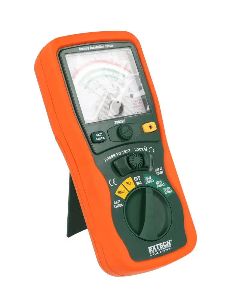 380320 — MEGOMETRO ANALOGICO 250V, 500V Y 1000V