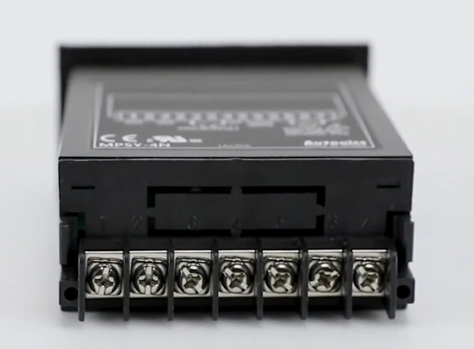 LE7N-HR — TIMER D 7 DIGITOS NO-V-IN (CONTADO VER LE8N-BN) 