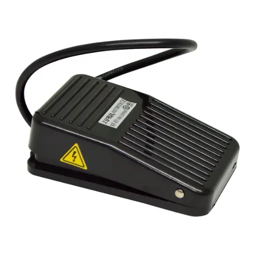 [XF-01] XF-01 — INTERRUPTOR DE PEDAL 10A, 220VCA, PEQUENO, CUERPO DE PLASTICO